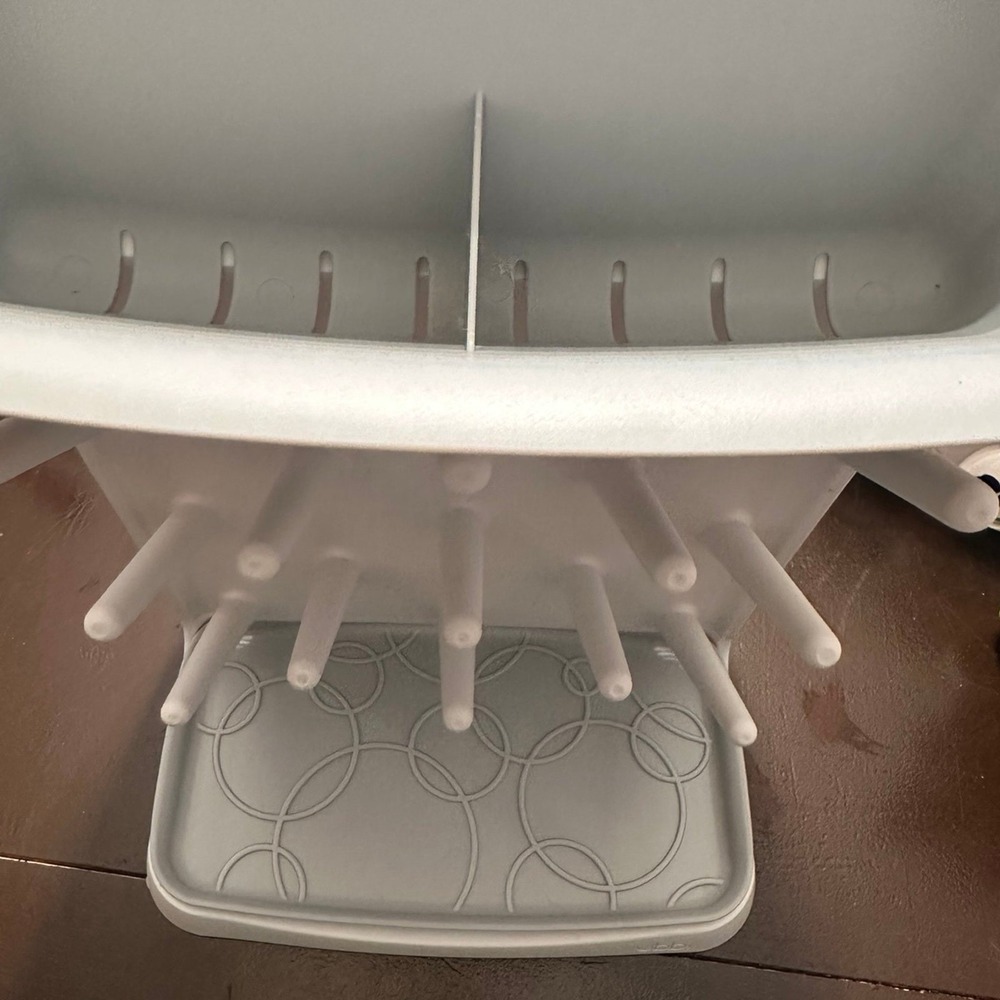 Ubbi Bottle Drying Rack - Picture 2 of 4